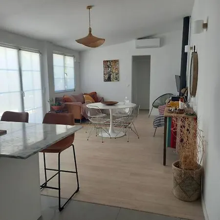 Casinha De Campo A 40 Minutos De Lisboa パルメラ